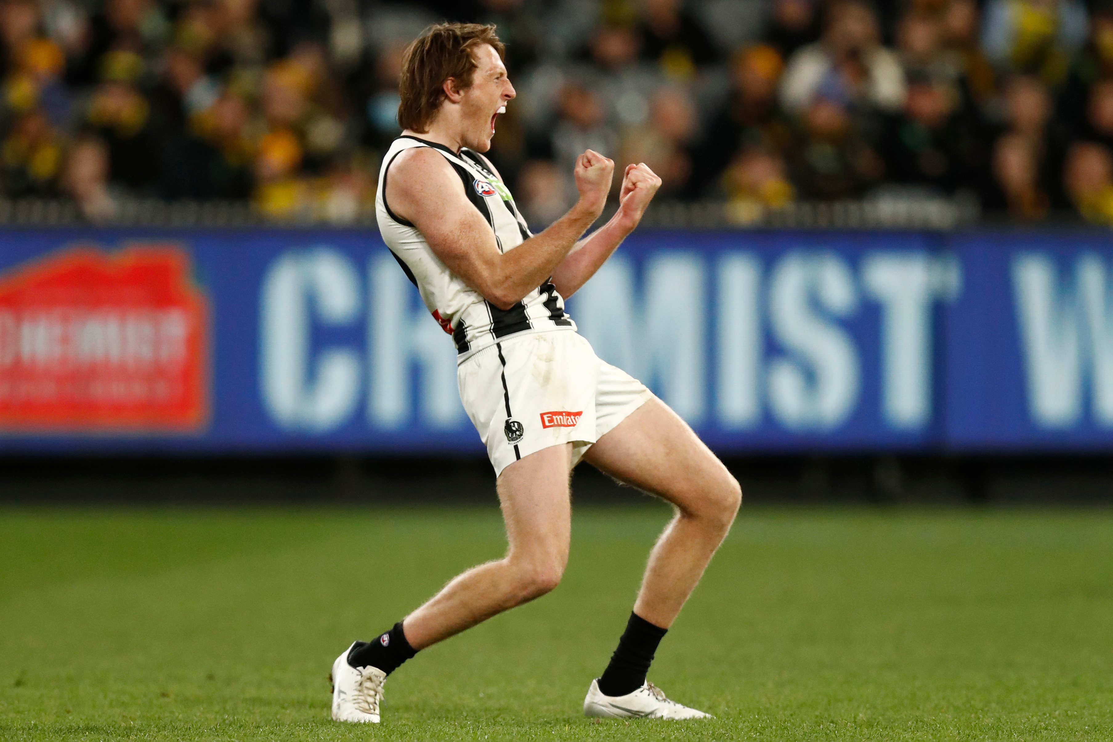 Magpies crush Tigers' campaign in a stunning comeback win