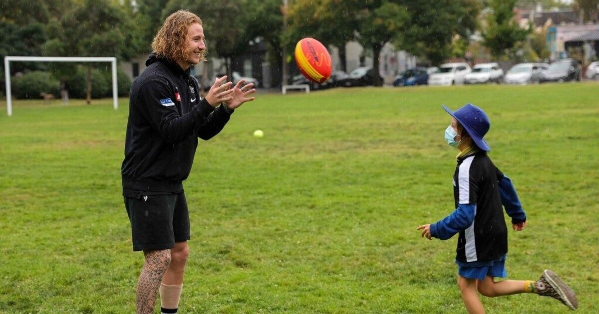 Pies make connections at the Fitzroy Housing Estates