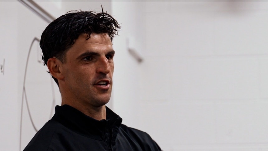 Pies celebrate Pendlebury after record breaking game